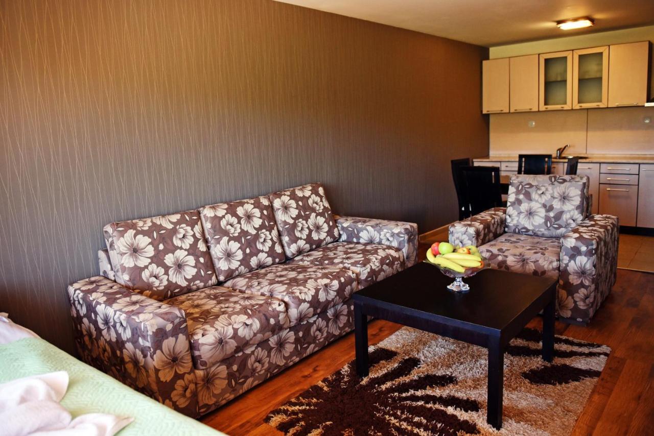 Aparthotel Forest Nook Pamporowo Exterior foto